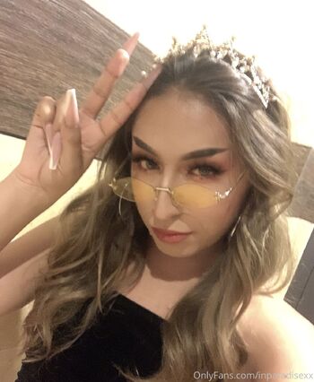 ℙ𝕒𝕣𝕒𝕕𝕚𝕤𝕖 / bluntsandparadise nude photo #11