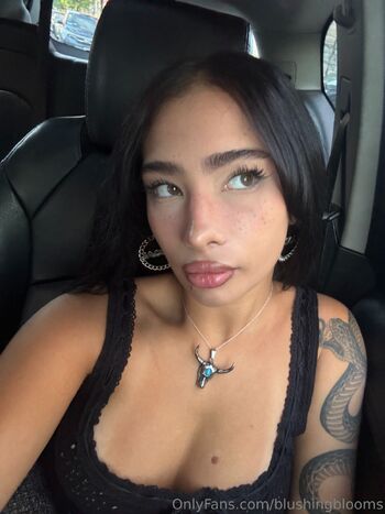 Blushing Bloom / blushingblooms nude photo #2