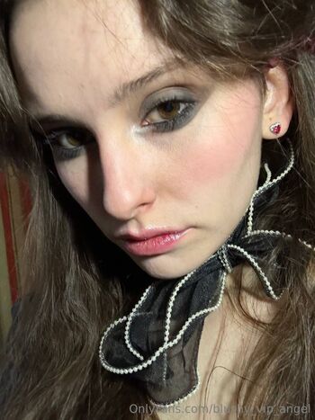 BlushyVIPAnge / blushy_vip_angel nude photo #19