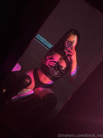 In / blvck_ino nude photo #1