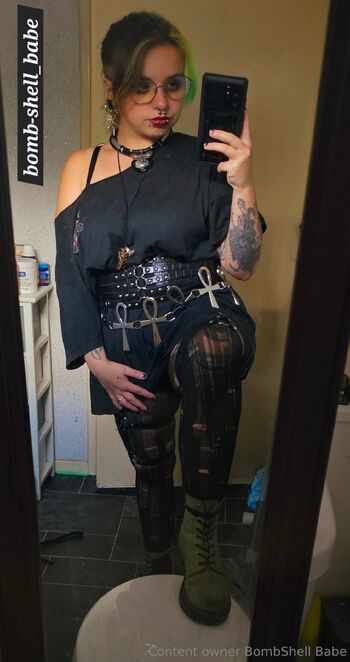 BombShell Bab / bomb-shell_babe nude photo #17