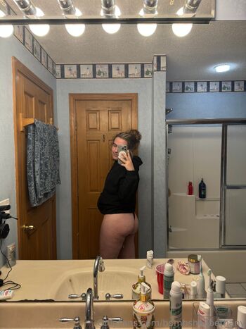 B. / bombshellbethany nude photo #35