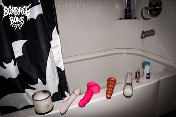 morticia / bondagebows nude photo #18