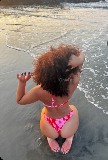 M / bongsandbikinis nude photo #38