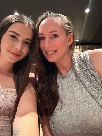 Aussie Strippe / bonnietonic / missbon11 / bonnie_tonic nude photo #3