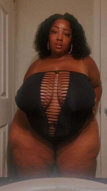 Boobie Lasha / boobielashae nude photo #2
