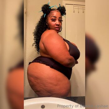 Boobie Lasha / boobielashae nude photo #9