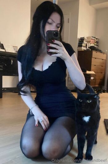 Maria / boobsandbeef nude photo #10