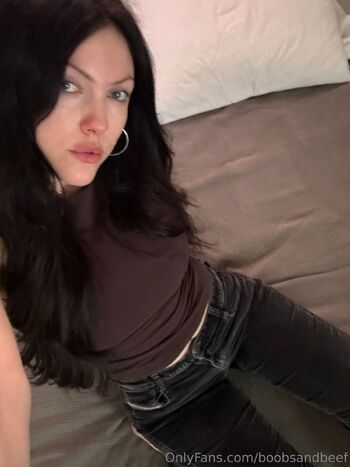 Maria / boobsandbeef nude photo #14
