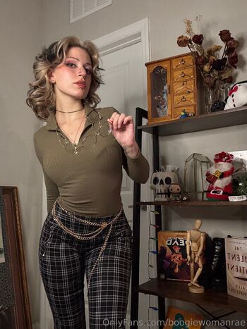 Booogierae VAUL / boogiewomanrae nude photo #24