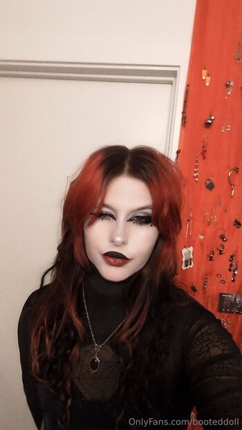 Eden iv / booteddoll nude photo #4