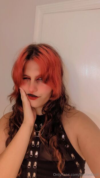 Eden iv / booteddoll nude photo #7