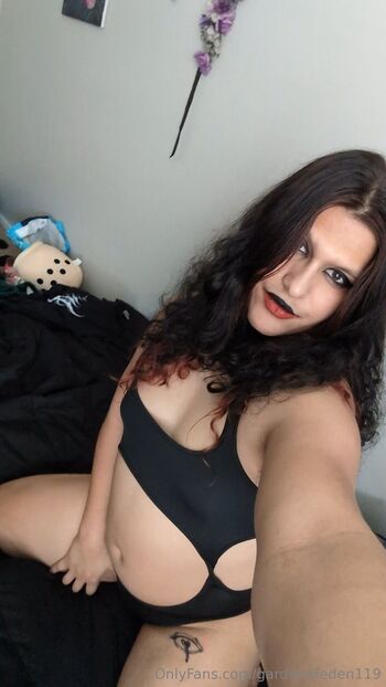 Eden iv / booteddoll nude photo #19