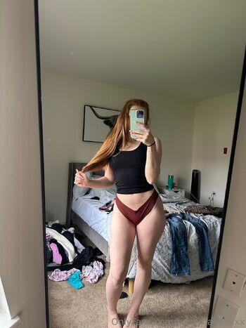 Ashley / bootybabexxxx / simplyashley96 nude photo #4