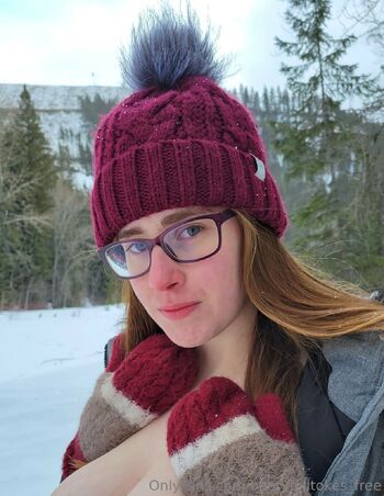 Mar / bootyfulltokes_free nude photo #7