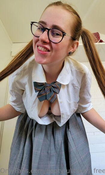 Mar / bootyfulltokes_free nude photo #14