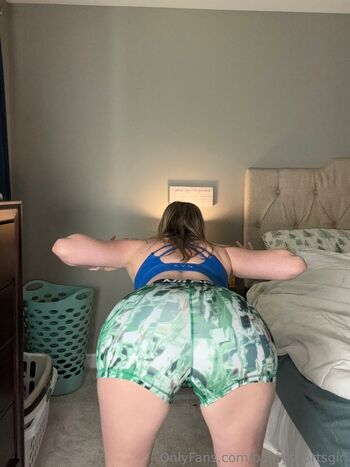 Courtney B. / bootyshortsgirl nude photo #1