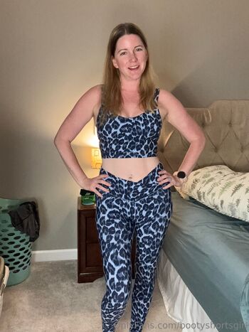 Courtney B. / bootyshortsgirl nude photo #2