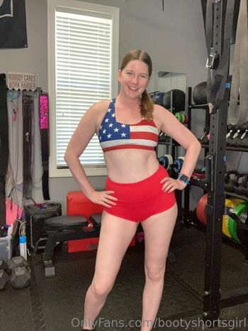 Courtney B. / bootyshortsgirl nude photo #5