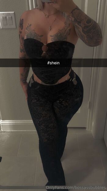 Queen Bubble / bossassbubbles / bossassbubbles93 / bossassbubbles_ nude photo #14