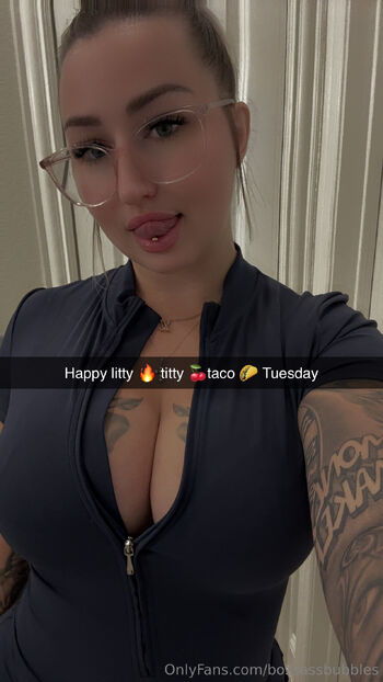 Queen Bubble / bossassbubbles / bossassbubbles93 / bossassbubbles_ nude photo #17