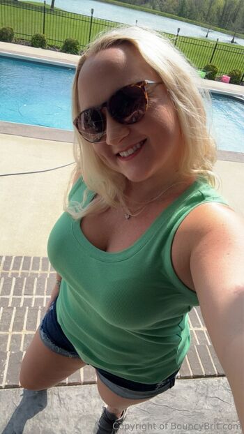 Bouncy Britne / bouncybritney1 / britneyschott / bouncy.britney nude photo #31