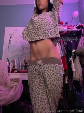 Lucill / boywifeluci nude photo #9