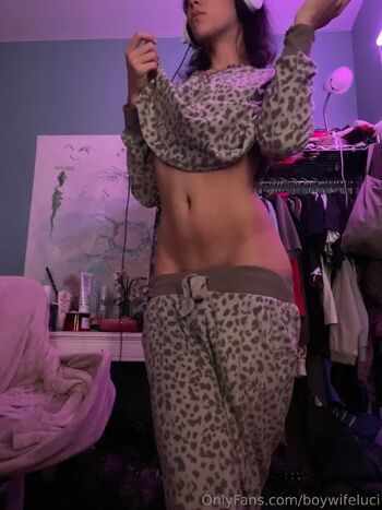Lucill / boywifeluci nude photo #11