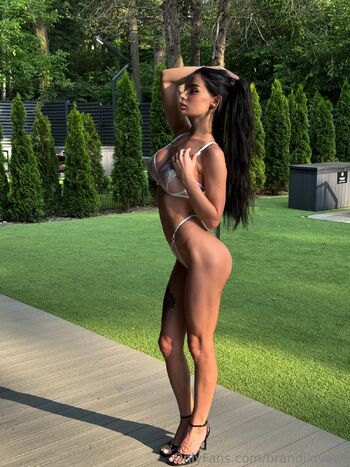 Brandilovee / brandiloveee nude photo #13