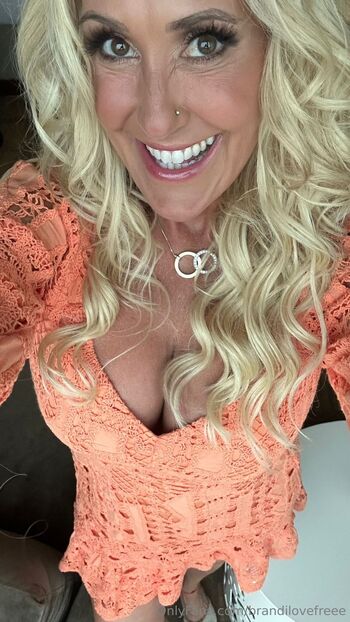 Brandi Lov / brandilovefreee nude photo #10