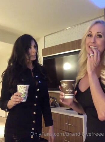 Brandi Lov / brandilovefreee nude photo #57