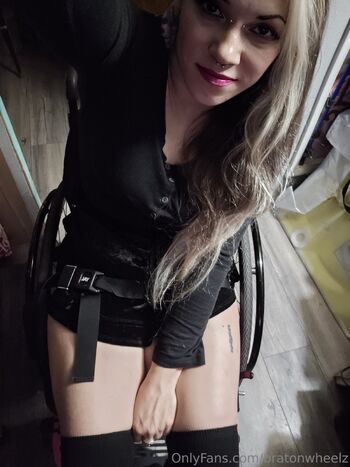 ToxicBrat6 / bratonwheelz nude photo #11