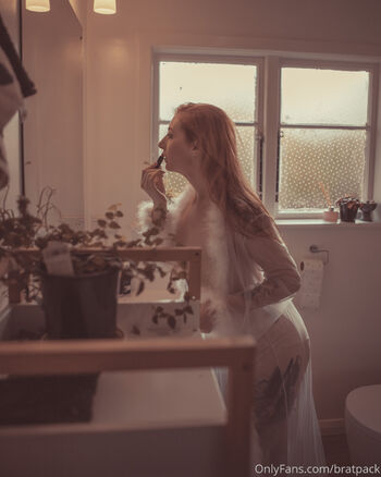 Bratpac / bratpack nude photo #10