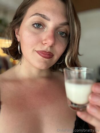 Bratty V / bratty.ev / bratty_ev / bratty.ve nude photo #21