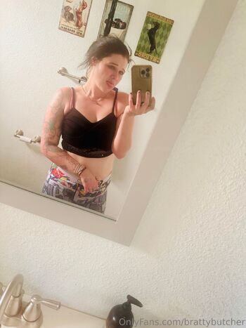 BrattyButche / brattybutcher / iamnottmegan nude photo #8