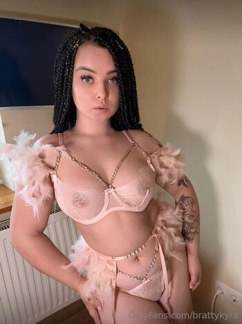 𝑩𝒓𝒂𝒕𝒕𝒚 𝒑𝒓𝒊𝒏𝒄𝒆𝒔𝒔 𝑲𝒚𝒓𝒂 / brattykyra nude photo #16