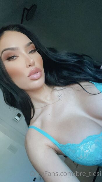 Bre Ties / bre_tiesi nude photo #31