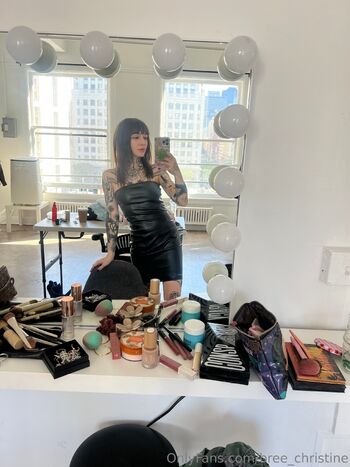 Brittn / bree_christine nude photo #18