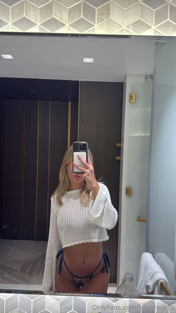 Bree Brooks / breebrks nude photo #11