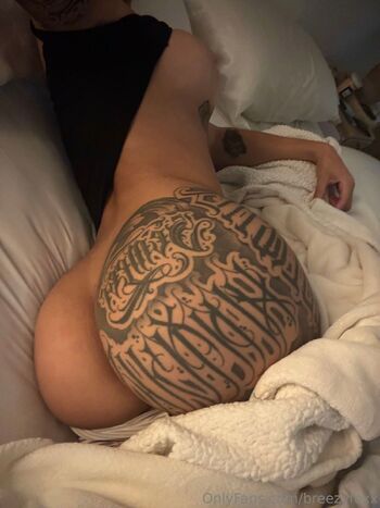 Breezy Fox / breezyfoxx nude photo #10