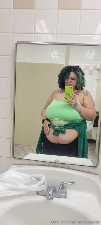 Breez / breezygreen nude photo #7