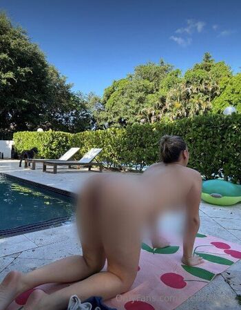 Brenda / brendaragel / ragelbrenda nude photo #14