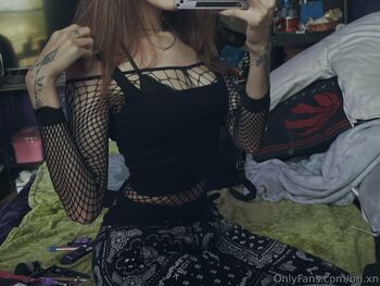 Br / bri.xn nude photo #1