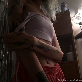 Br / bri.xn nude photo #21