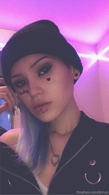 Br / bri.xn nude photo #28