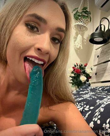 Briana Moon / brianamoonfree nude photo #15