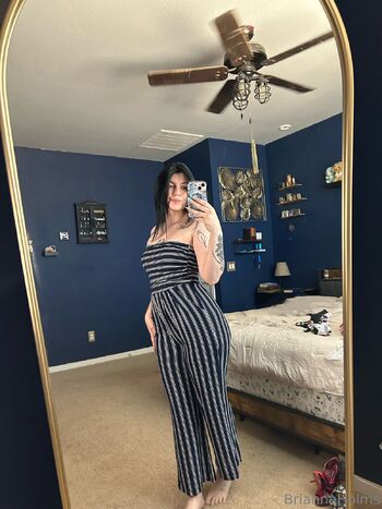 Brianna ୨ / briannaholms nude photo #4