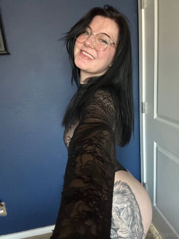 Brianna ୨ / briannaholms nude photo #21