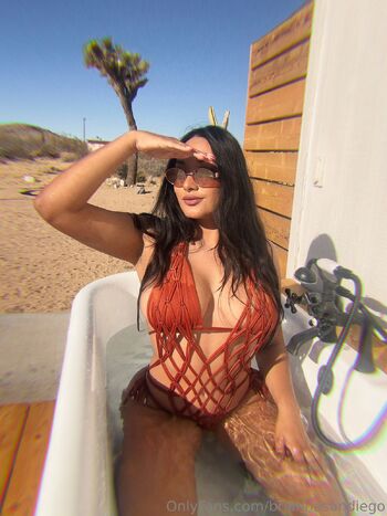 Briann / briannasandiego nude photo #9