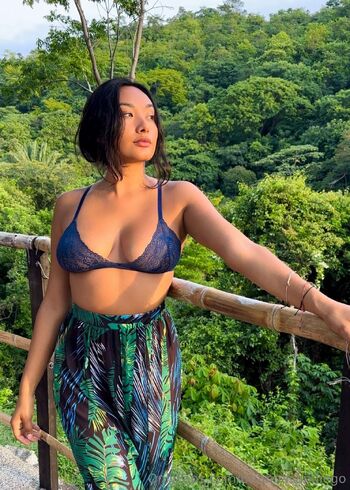 Briann / briannasandiego nude photo #10